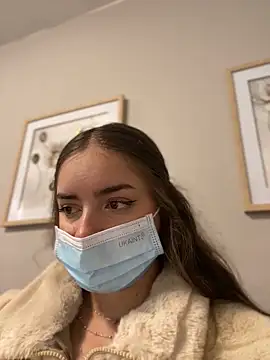 imlindapink online show from January 31, 4:17 pm