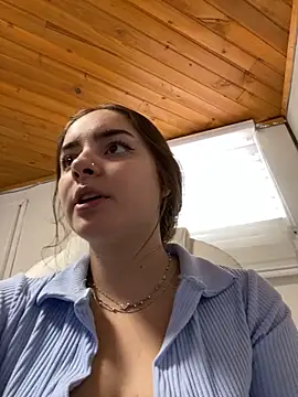 imlindapink online show from February 14, 5:14 pm