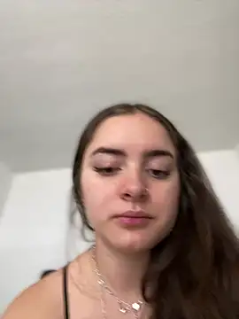 imlindapink online show from February 19, 4:33 pm