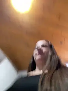 imlindapink online show from February 28, 3:59 pm