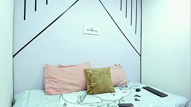 Snapshot of LisaWhite_ chatting on November 7, 1:11 pm LisaWhite online show from November 7, 1:11 pm