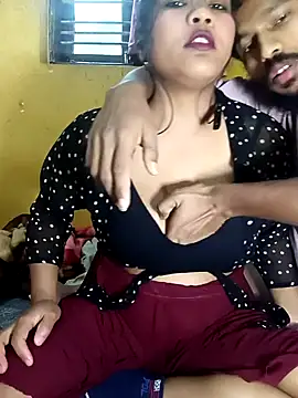 Radhikadavi879 online show from January 19, 8:29 am