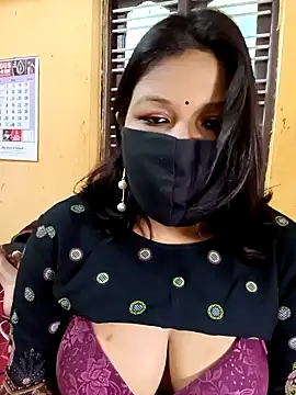 Radhikadavi879 online show from February 28, 3:15 am