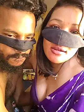 Radhikadavi879 online show from September 9, 6:13 am