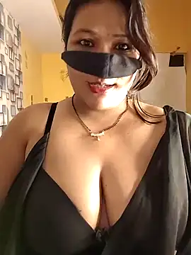 Radhikadavi879 online show from September 11, 7:25 pm