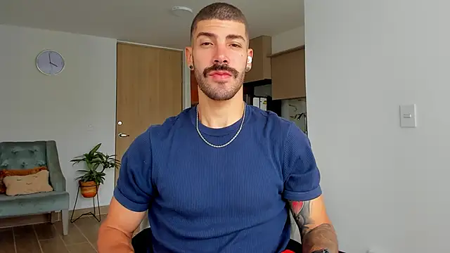 Guyinthemountain online show from December 30, 1:03 pm