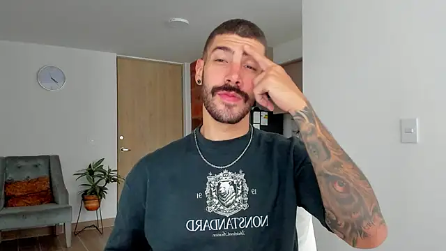 Guyinthemountain online show from January 4, 12:38 pm