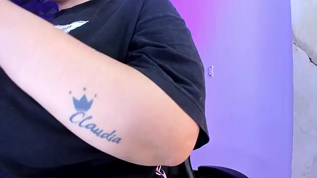 JulietaKane online show from April 20, 9:16 pm