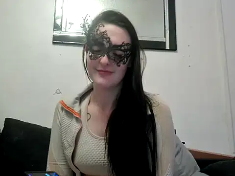 Snapshot of LexiSnowUK chatting on January 13, 10:36 am LexiSnowUK online show from January 13, 10:36 am