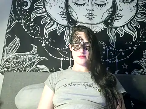 Snapshot of LexiSnowUK chatting on February 9, 9:06 pm LexiSnowUK online show from February 9, 9:06 pm