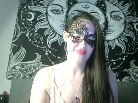 Snapshot of LexiSnowUK chatting on February 10, 7:17 pm LexiSnowUK online show from February 10, 7:17 pm