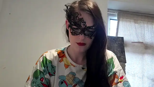 Snapshot of LexiSnowUK chatting on February 17, 9:56 am LexiSnowUK online show from February 17, 9:56 am