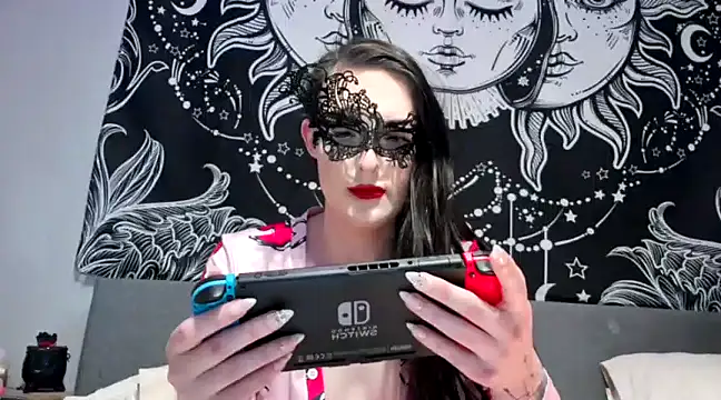 Snapshot of LexiSnowUK chatting on February 21, 10:59 pm LexiSnowUK online show from February 21, 10:59 pm