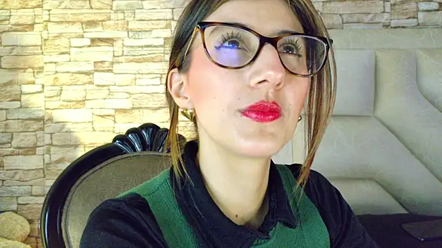  jade white  online show from May 29, 1:31 pm