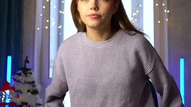 norakisses online show from December 13, 9:46 am