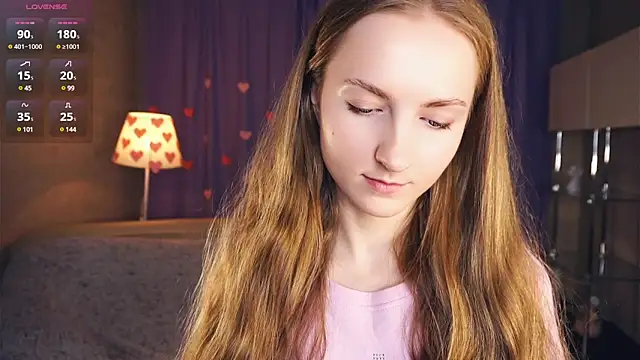 Snapshot of EsmaCarll chatting on February 12, 8:29 pm EsmaCarll online show from February 12, 8:29 pm