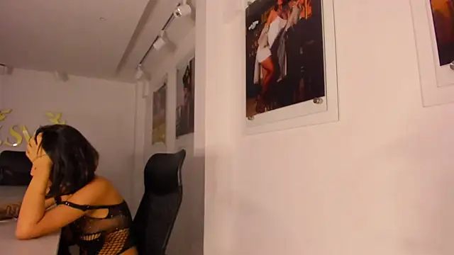 NairobiLee online show from March 19, 12:01 pm