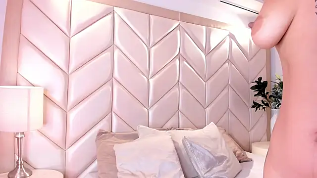 NairobiLee online show from April 20, 1:03 pm