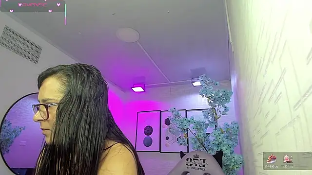 Tiara rr online show from January 11, 3:33 am