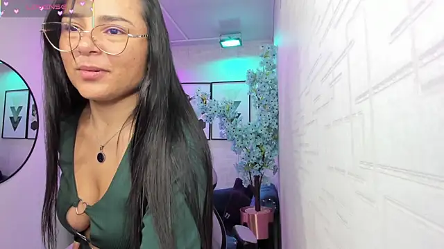 Tiara rr online show from April 8, 3:28 am