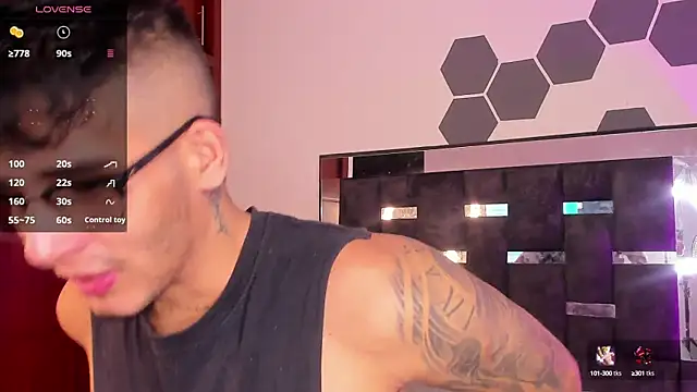 iamcamiloo  online show from February 8, 11:13 pm