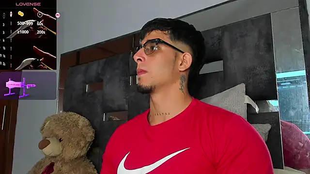 iamcamiloo  online show from September 30, 5:34 am