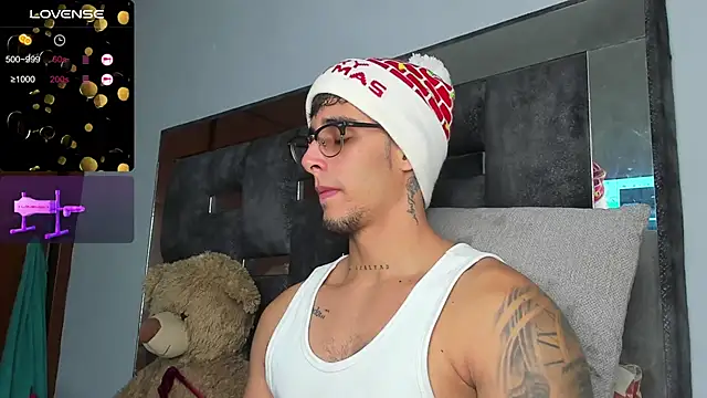 iamcamiloo  online show from December 3, 4:31 am