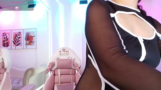 Ema louis  online show from April 20, 7:37 pm