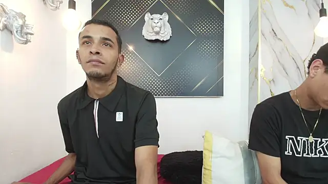 Snapshot of JordanAndAndrew chatting on November 13, 8:30 pm JordanAndAndrew online show from November 13, 8:30 pm