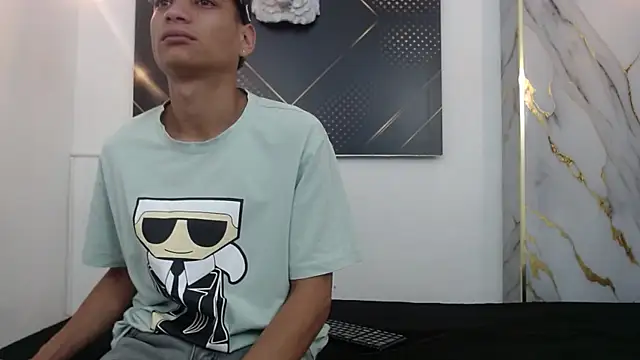 JordanAndAndrew online show from January 7, 8:11 pm