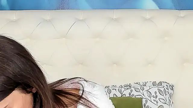 SkinnyDolly online show from December 5, 3:15 am