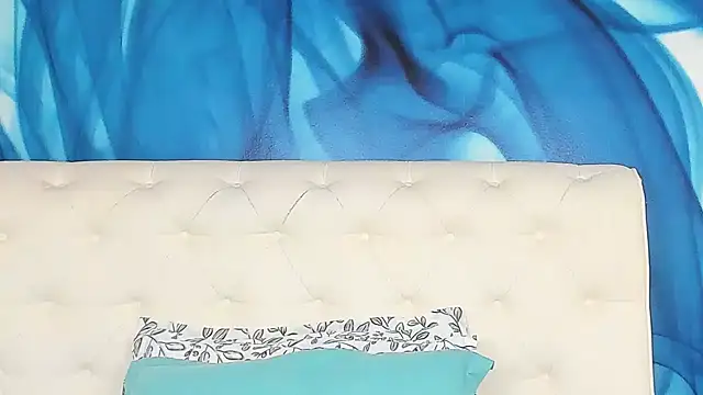 SkinnyDolly online show from March 25, 3:01 am