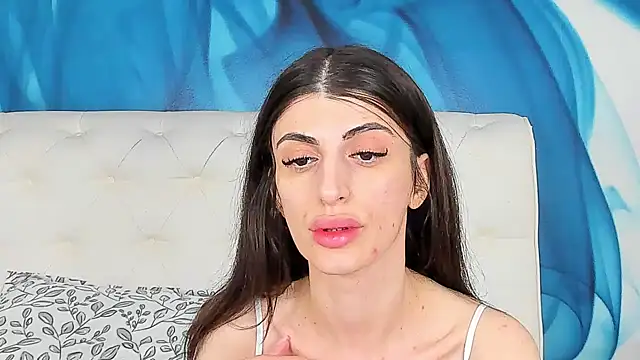 SkinnyDolly online show from March 29, 2:00 am