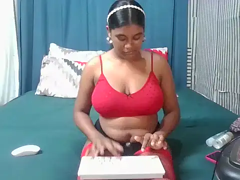 Lilmisskay18 online show from April 20, 1:58 pm