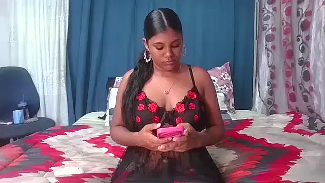 Lilmisskay18 online show from May 18, 12:22 pm