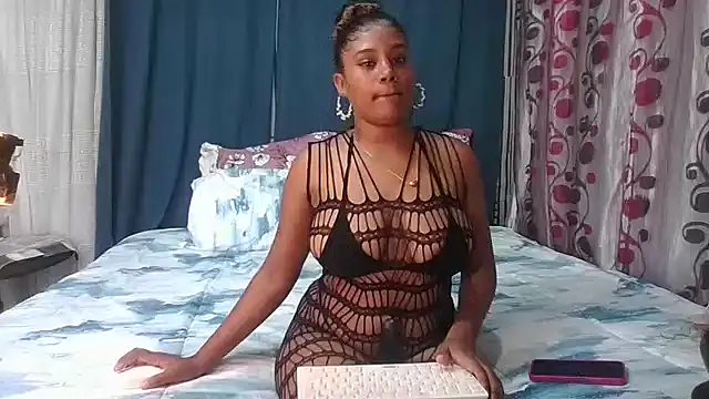 Lilmisskay18 online show from May 25, 2:01 pm