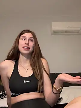 emma05 online show from February 16, 6:21 pm