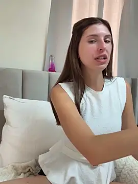 emma05 online show from September 12, 6:46 am