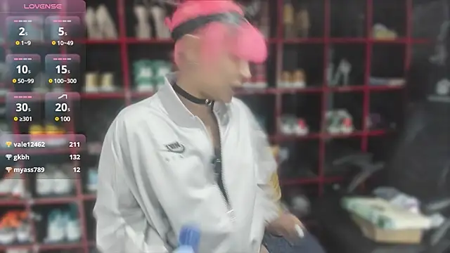 Indianbrownie online show from December 4, 10:41 pm