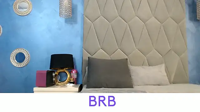 Snapshot of AretiAlisya chatting on January 3, 9:47 am AretiAlisya online show from January 3, 9:47 am