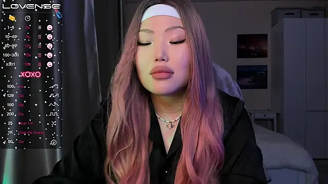 Snapshot of uko_sa chatting on January 7, 4:05 pm uko sa online show from January 7, 4:05 pm