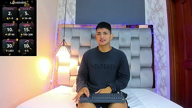 ander deimond  online show from January 7, 12:41 pm