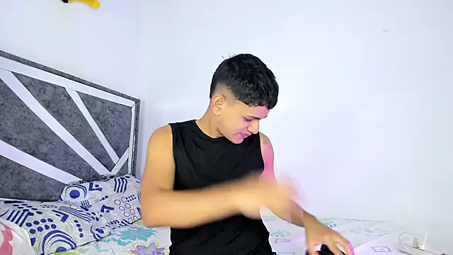 ander deimond  online show from February 27, 8:53 pm