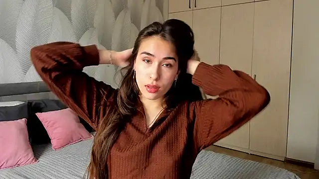 Bambiii bby online show from April 15, 2:40 am