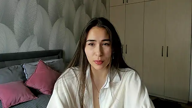 Snapshot of Bambiii_bby chatting on May 26, 5:47 am Bambiii bby online show from May 26, 5:47 am