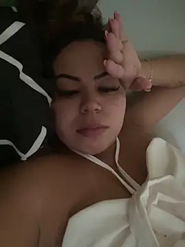 lariic online show from February 7, 4:03 pm