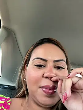 lariic online show from March 27, 1:11 pm