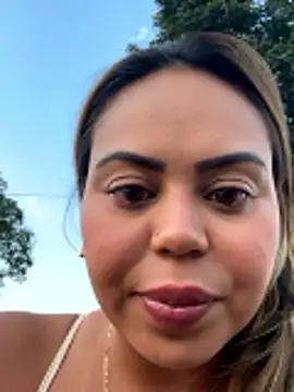 lariic online show from April 20, 8:54 pm