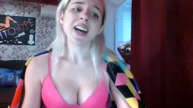 Puregirlaa online show from December 25, 11:11 am