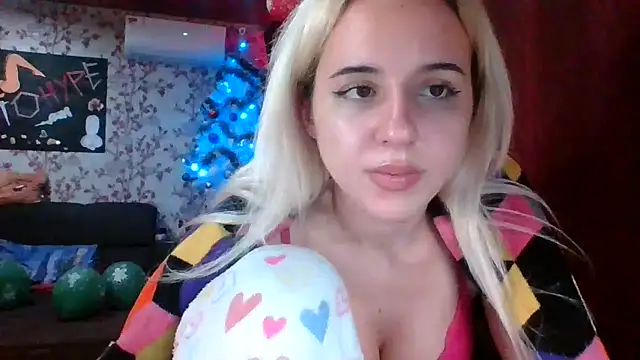 Puregirlaa online show from January 15, 6:51 pm